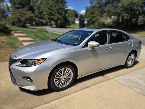 2017 Lexus ES 350 Base