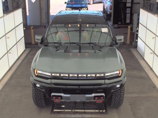 Green 2024 GMC HUMMER EV SUV 3X