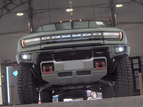 Green 2024 GMC HUMMER EV SUV 3X