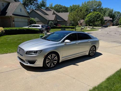 2017 Lincoln MKZ Reserve