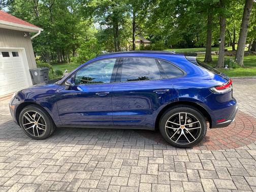 Blue 2024 Porsche Macan Macan