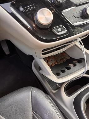 White 2022 Chrysler Pacifica Touring L