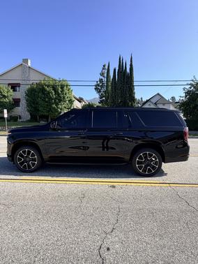 Black 2025 Chevrolet Suburban RST