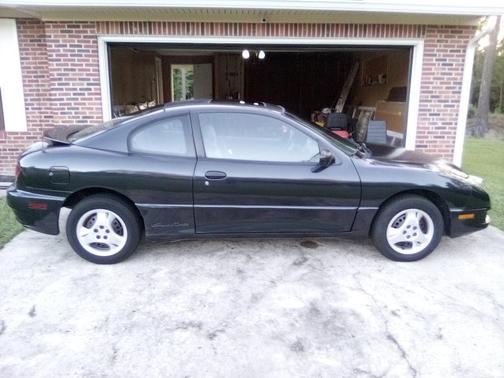Black 2005 Pontiac Sunfire Base
