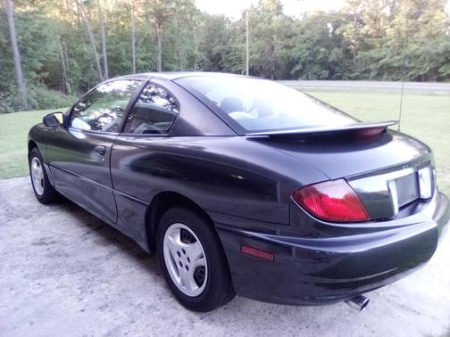 Black 2005 Pontiac Sunfire Base