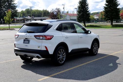 2020 Ford Escape Titanium