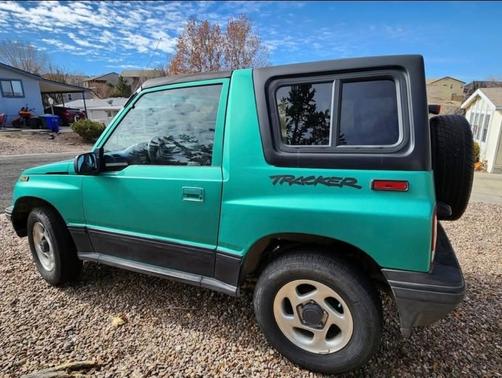 1995 Geo Tracker Soft Top 4WD