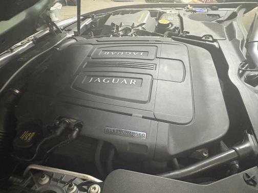 2010 Jaguar XK R