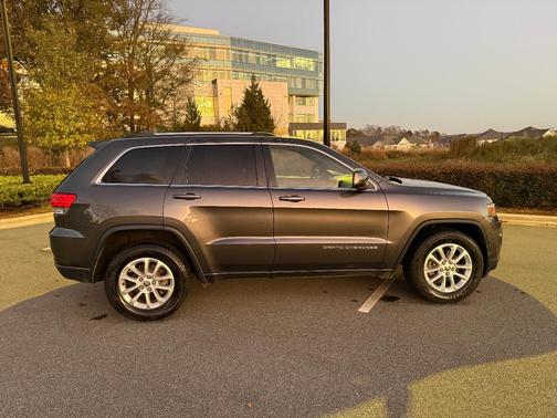 Gray 2014 Jeep Grand Cherokee Laredo