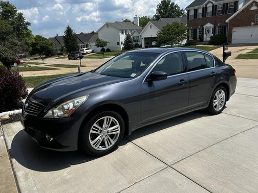 2012 INFINITI G25x Base