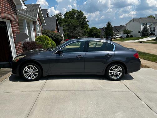2012 INFINITI G25x Base