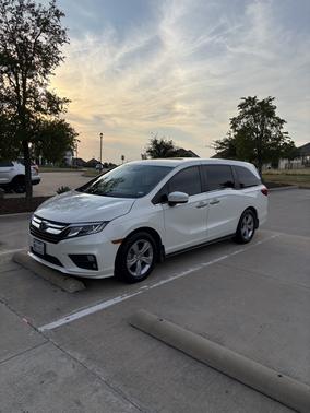 White 2019 Honda Odyssey EX-L