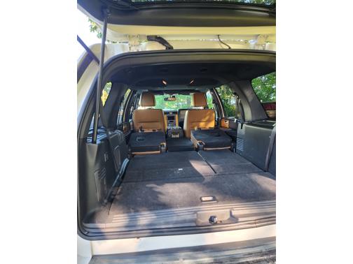 2013 Lincoln Navigator Base