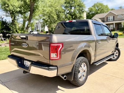 Brown 2016 Ford F-150 XLT