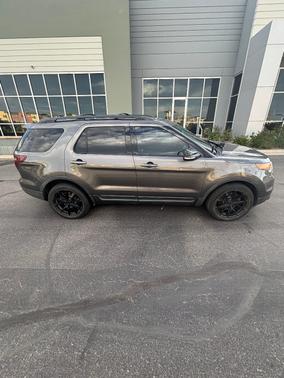 Gray 2015 Ford Explorer Sport