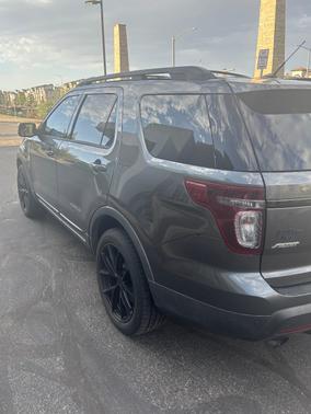 Gray 2015 Ford Explorer Sport