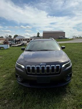 Gray 2019 Jeep Cherokee Latitude Plus