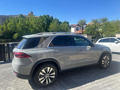 Gray 2024 Mercedes-Benz GLE 450 Plug-In Hybrid 4MATIC