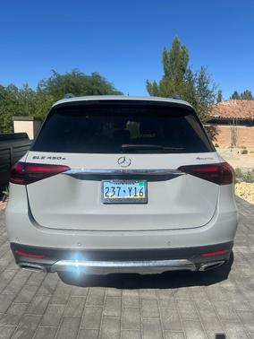 Gray 2024 Mercedes-Benz GLE 450 Plug-In Hybrid 4MATIC