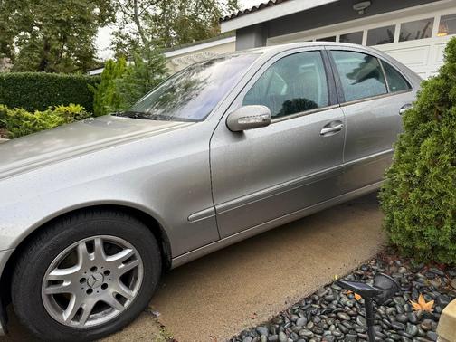 Gray 2005 Mercedes-Benz E-Class E320 4MATIC
