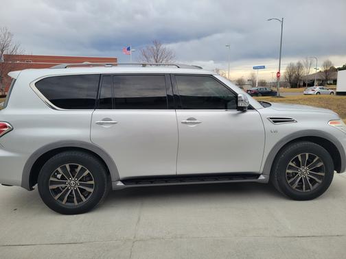 2017 Nissan Armada Platinum