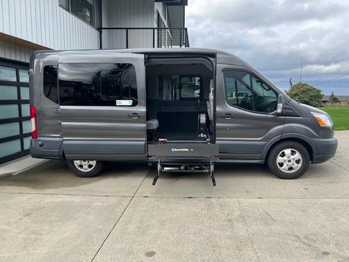 2017 Ford Transit-350 XLT