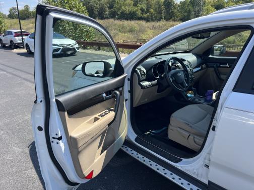 2012 Kia Sorento LX