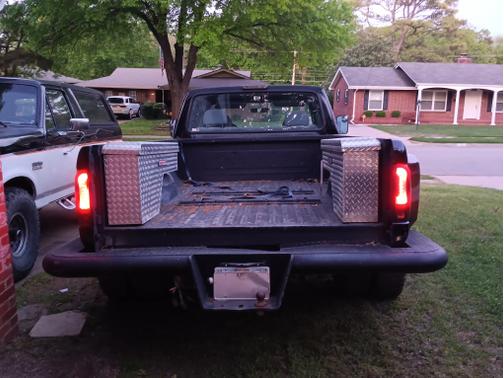 1995 Ford F-350 XL Crew Cab DRW