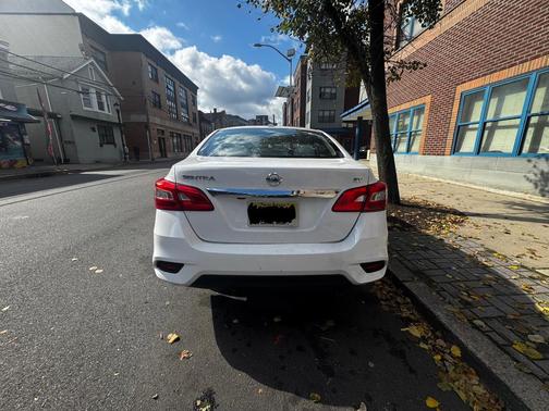 White 2016 Nissan Sentra SV