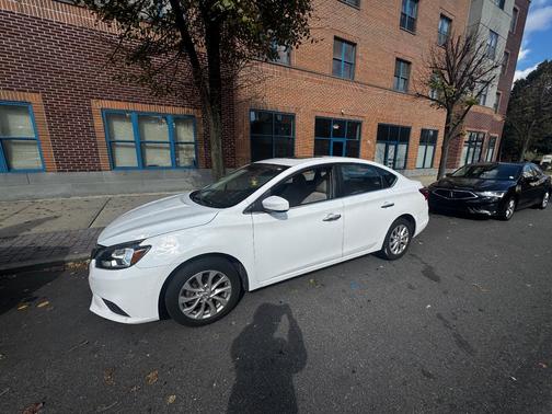 White 2016 Nissan Sentra SV
