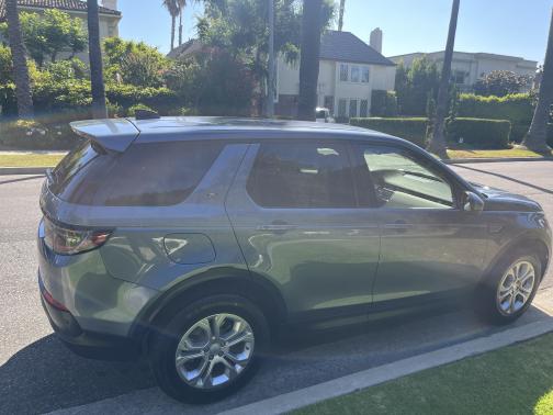 Photo 5 of 13 of 2021 Land Rover Discovery Sport S
