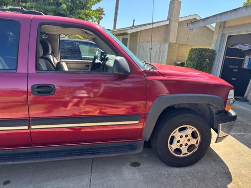 2004 Chevrolet Suburban 1500 LS