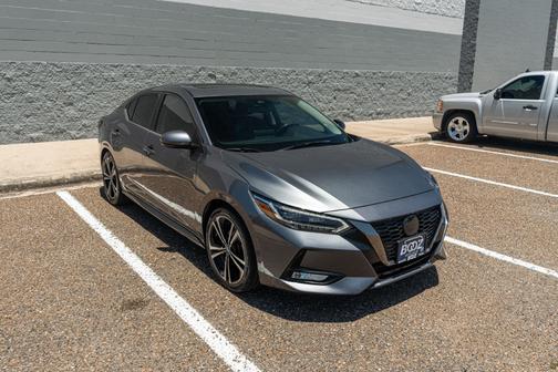 Gray 2022 Nissan Sentra SR