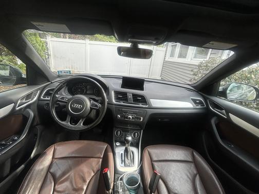 Black 2018 Audi Q3 2.0T Sport Premium