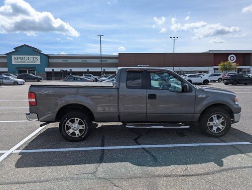 Gray 2006 Ford F-150 XLT SuperCab