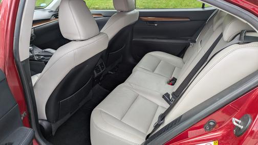 2013 Lexus ES 300h Base