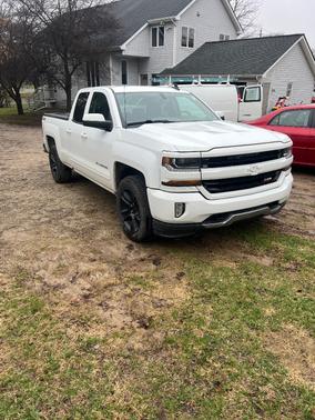 2017 Chevrolet Silverado 1500 2LT