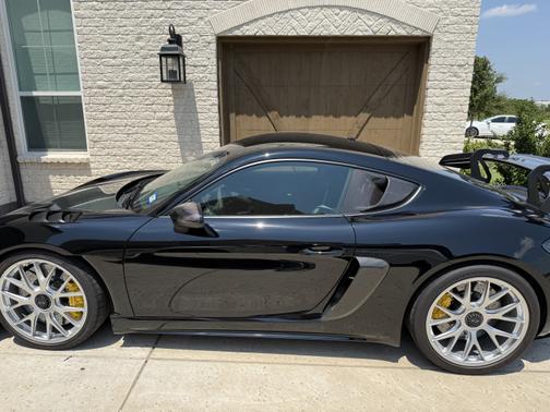 2024 Porsche 718 Cayman GT4 RS