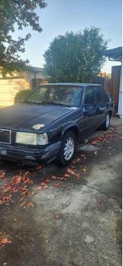 Black 1995 Volvo 940 Turbo