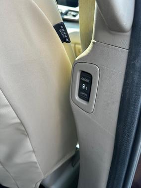 Red 2014 Honda Odyssey EX-L