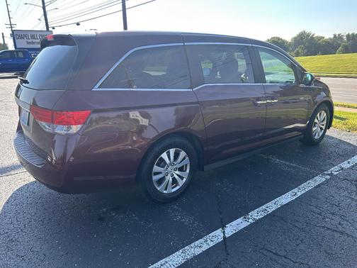 Red 2014 Honda Odyssey EX-L