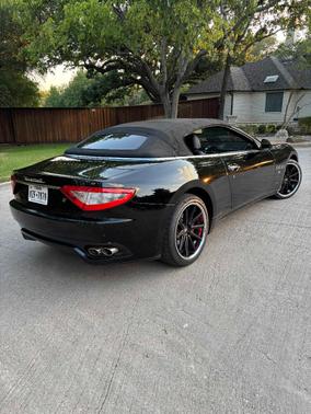 Black 2011 Maserati GranTurismo Base