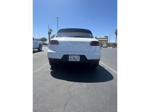 2017 Porsche Macan Macan