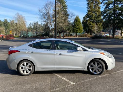 2013 Hyundai ELANTRA Limited