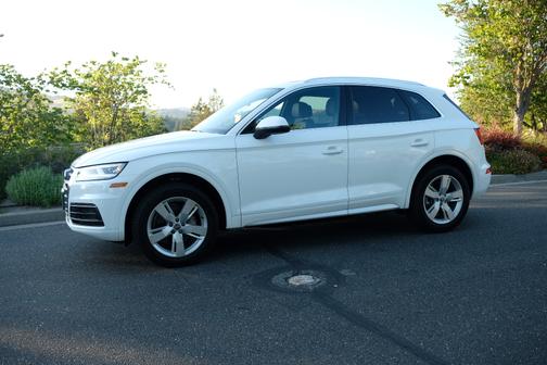 2018 Audi Q5 2.0T Premium Plus