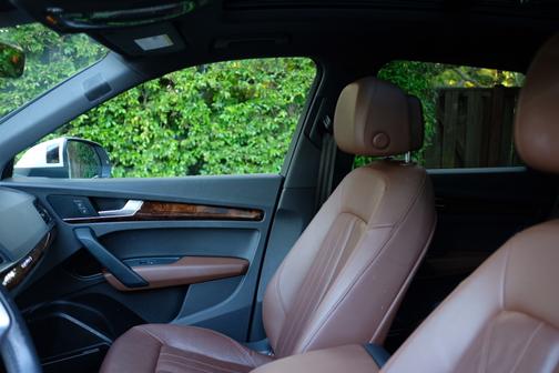 2018 Audi Q5 2.0T Premium Plus