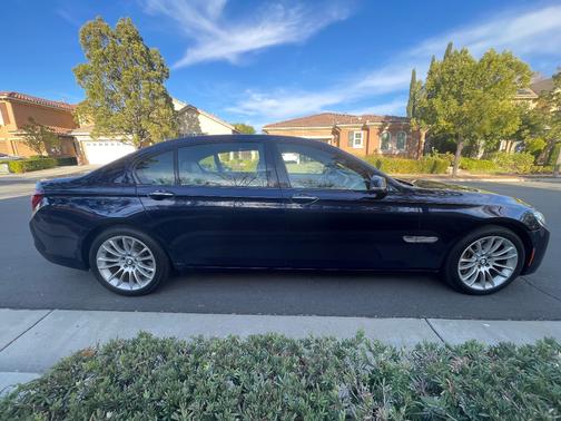 2015 BMW 750 Li xDrive