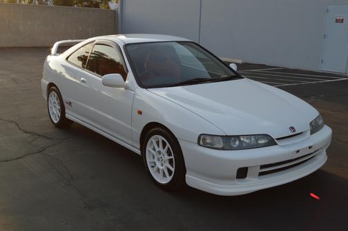 White 2000 Acura Integra Type R