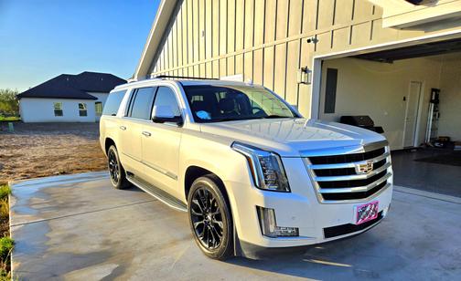 2016 Cadillac Escalade ESV Luxury