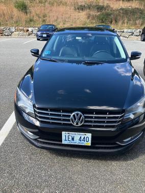 Black 2014 Volkswagen Passat 2.0L TDI SEL Premium